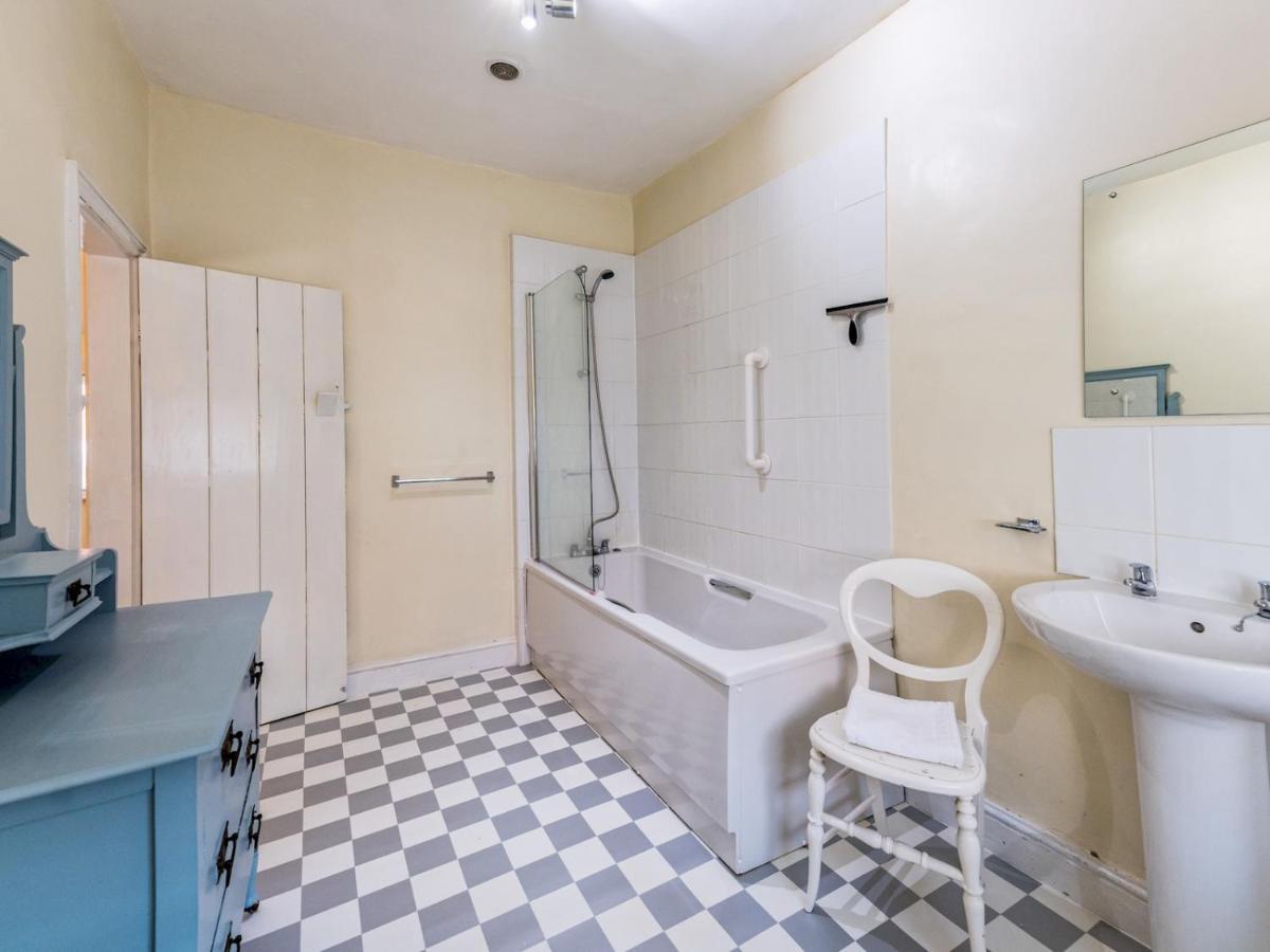 Pass The Keys Cosy 2 Bedroom Victorian Cottage Ludlow Eksteriør bilde